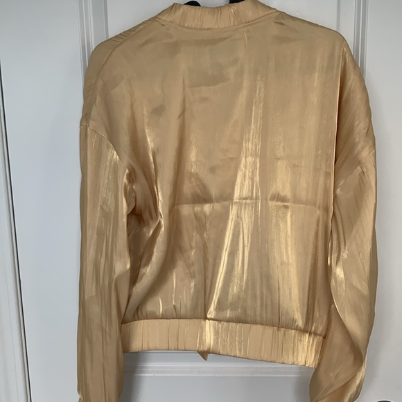 🆕 Guess bomber jacket - Picture 6 of 8